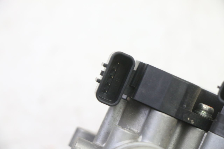 photo de CORPO FARFALLATO MBK WAAP 125 (2008 - 2013) - Stato della superficie e materiale