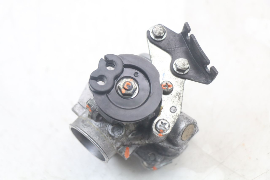 photo de INIEZIONE YAMAHA XMAX X-MAX ABS 125 (2017 - 2020) - Marcature e riferimenti originali