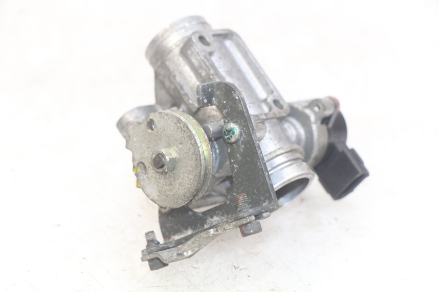 photo de INIEZIONE YAMAHA XMAX X-MAX 125 (2006 - 2009) - Primo piano tecnico