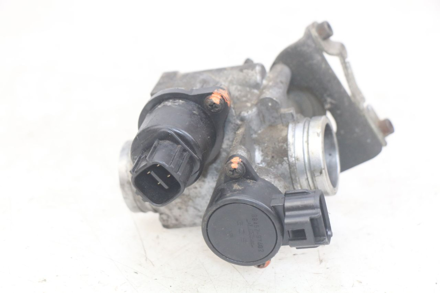 photo de INIEZIONE YAMAHA XMAX X-MAX 125 (2006 - 2009) - Dettagli dei punti di fissaggio