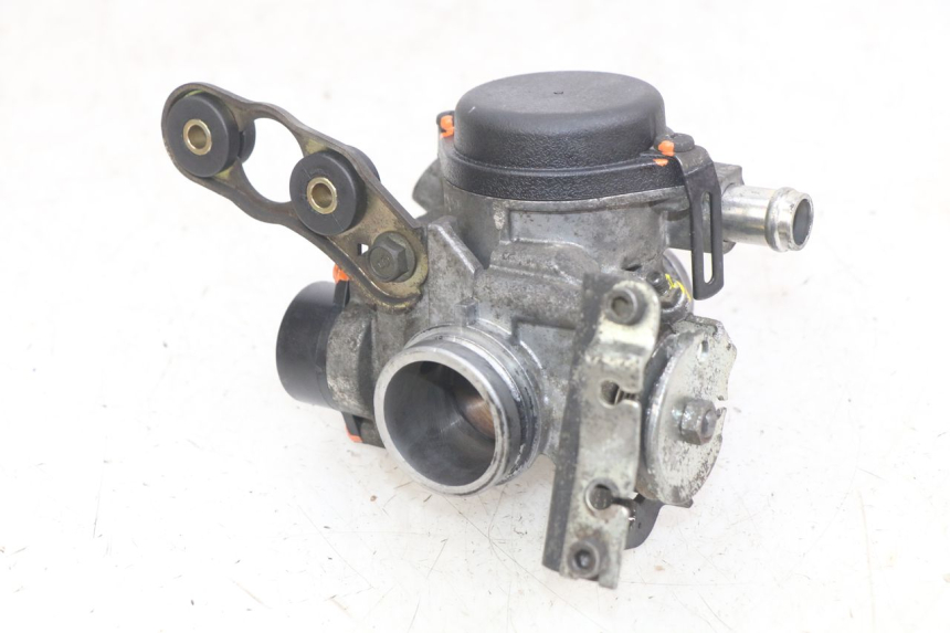 photo de INIEZIONE YAMAHA X-MAX XMAX 250 (2006 - 2009) - Caratteristiche distintive