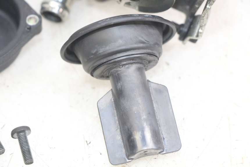 photo de INIEZIONE YAMAHA X-MAX XMAX 250 (2006 - 2009) - Ispezione visiva dettagliata