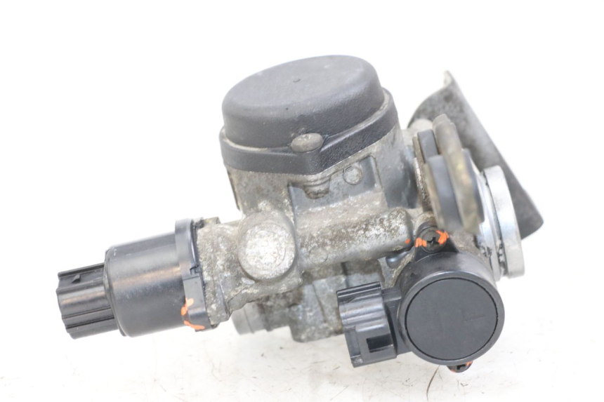 photo de INIEZIONE YAMAHA X-MAX XMAX 250 (2006 - 2009) - Marcature e riferimenti originali