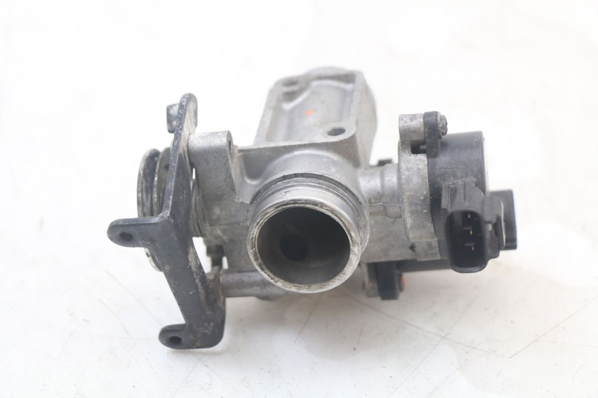 photo de INIEZIONE YAMAHA XMAX X-MAX 125 (2006 - 2009) - Altra angolazione