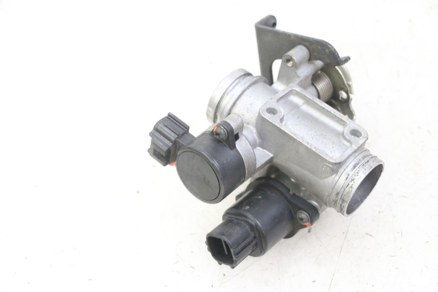 photo de INIEZIONE YAMAHA X-MAX XMAX 125 (2010 - 2013) - Primo piano tecnico