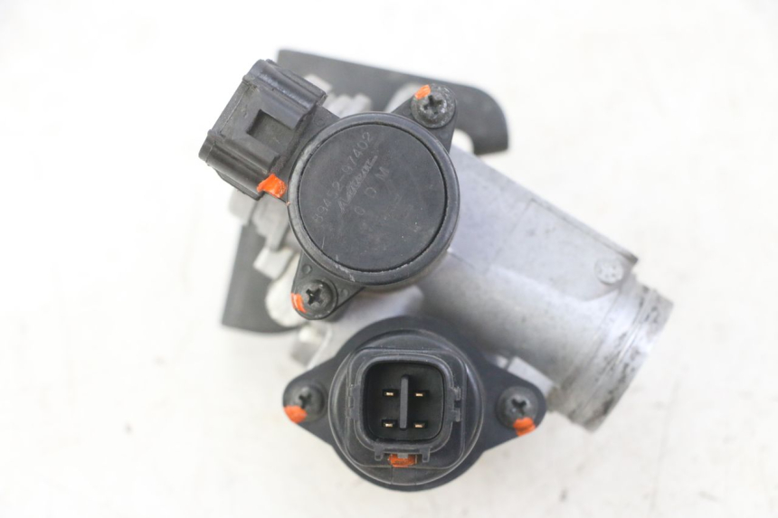 photo de INIEZIONE YAMAHA X-MAX XMAX 125 (2010 - 2013) - Stato della superficie e materiale