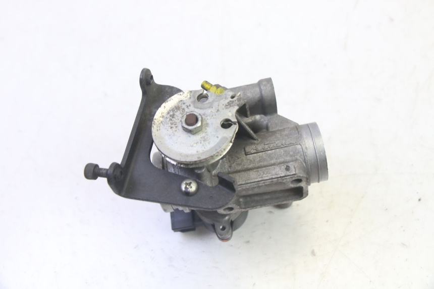 photo de INIEZIONE YAMAHA X-MAX XMAX 125 (2010 - 2013) - Dettagli dei punti di fissaggio