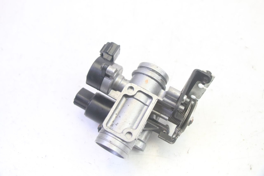 photo de INIEZIONE YAMAHA XMAX X-MAX 125 (2006 - 2009) - Altra angolazione