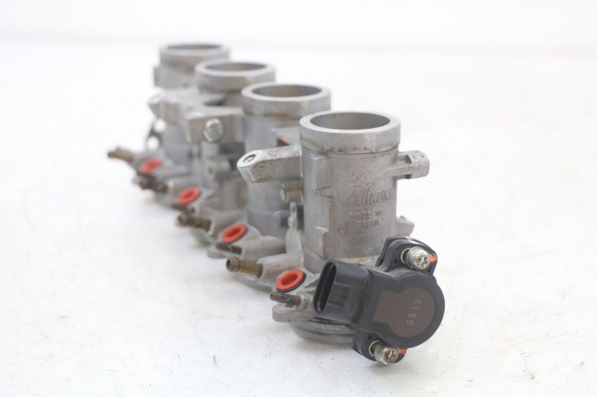 photo de INIEZIONE YAMAHA XJ6 ABS 600 (2008 - 2016) - Marcature e riferimenti originali