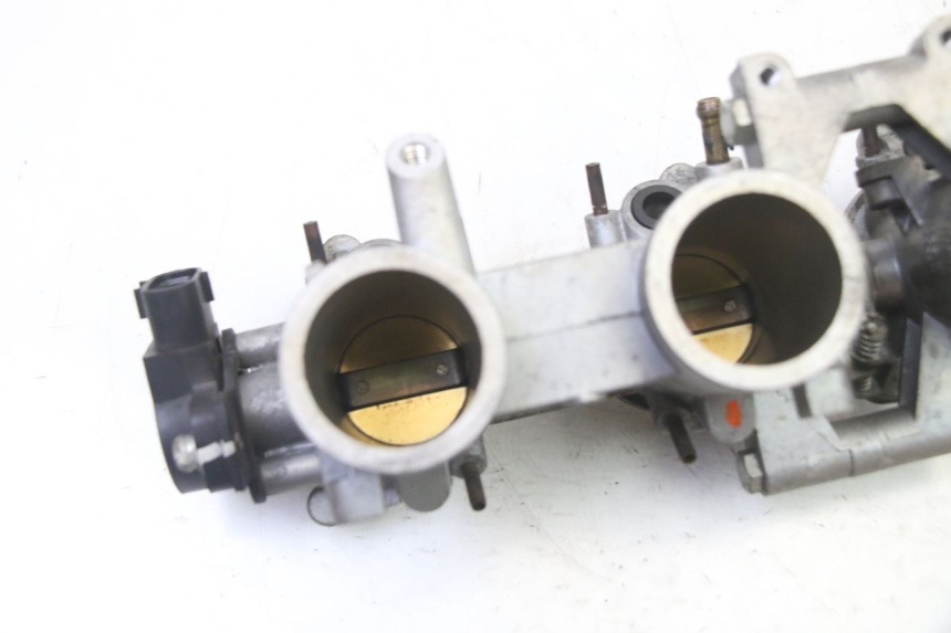 photo de INIEZIONE YAMAHA XJ6 ABS 600 (2008 - 2016) - Ricambio usato controllato