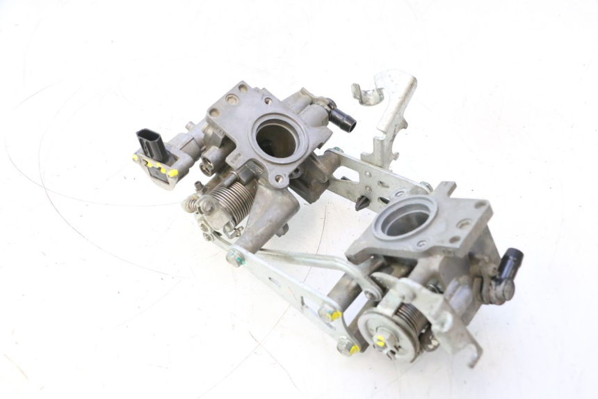 photo de CORPO FARFALLATO HONDA XLV VARADERO 125 (2007 - 2012) - Ricambio usato controllato