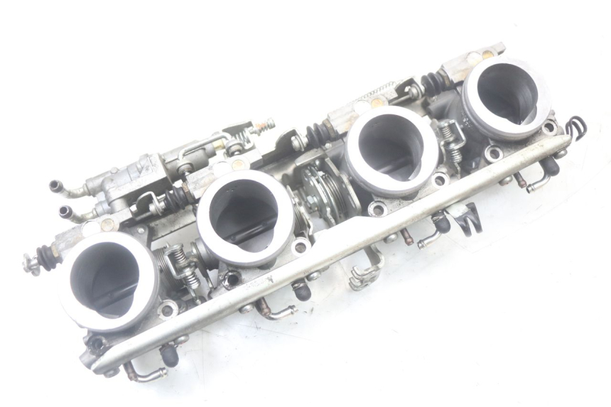 photo de INIEZIONE YAMAHA FJR ABS 1300 (2006 - 2012) - Primo piano tecnico