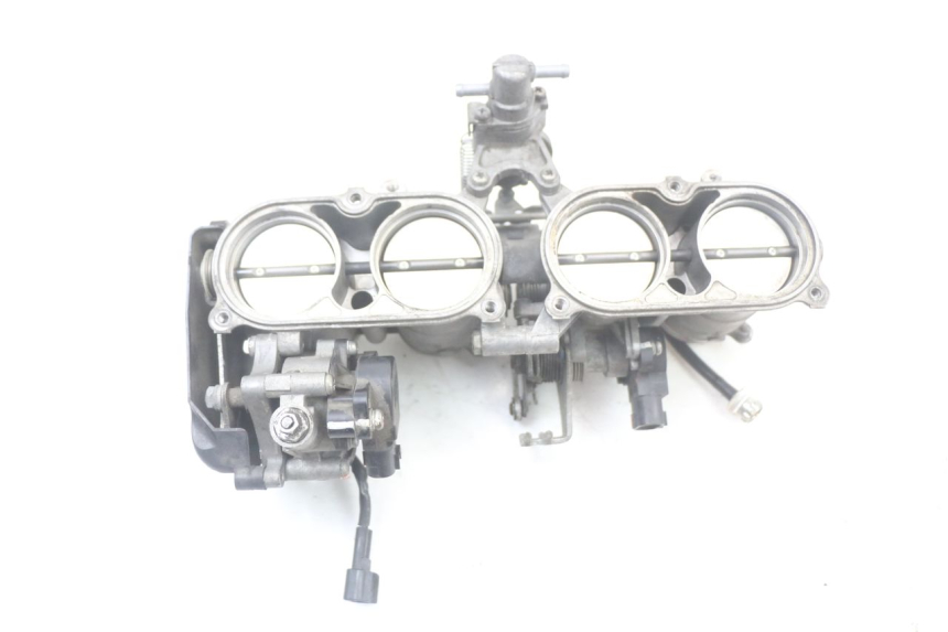 photo de CORPO FARFALLATO YAMAHA FZ1 FAZER 1000 (2007 - 2009) - Vista d'insieme del prodotto