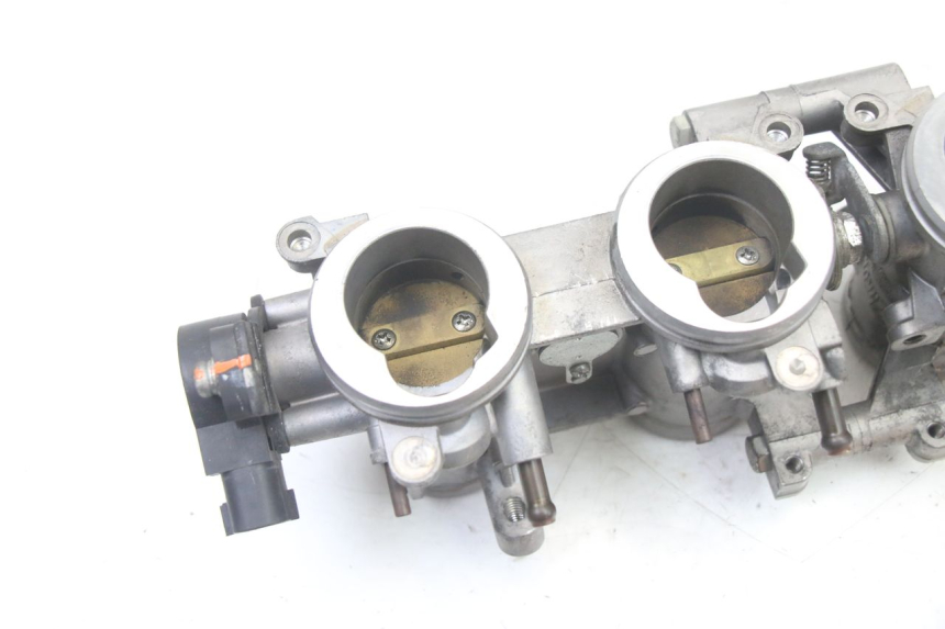 photo de INIEZIONE YAMAHA XJ6 600 (2008 - 2016) - Dettaglio del componente