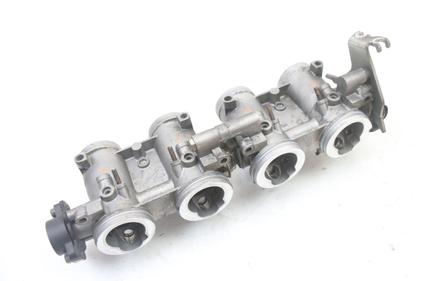 photo de INIEZIONE YAMAHA XJ6 600 (2008 - 2016) - Primo piano tecnico