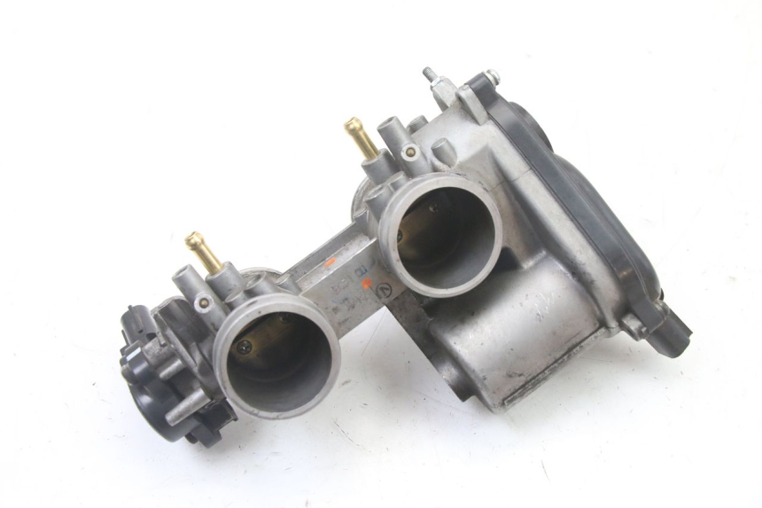 photo de CORPO FARFALLATO YAMAHA YP T-MAX TMAX 530 (2017 - 2020) - Zoom sullo stato d'uso