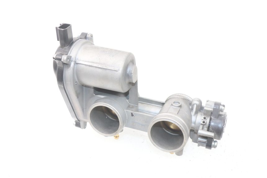 photo de CORPO FARFALLATO YAMAHA YP T-MAX TMAX 530 (2017 - 2020) - Vista d'insieme del prodotto