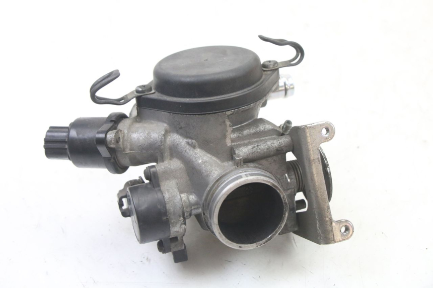 photo de CORPO FARFALLATO YAMAHA YP X-MAX XMAX 400 (2014 - 2017) - Vista principale