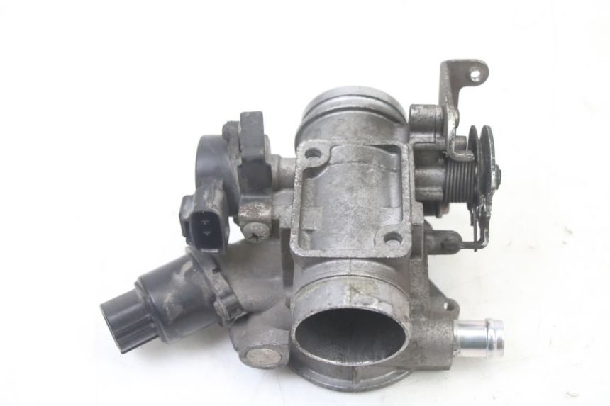 photo de CORPO FARFALLATO YAMAHA YP X-MAX XMAX 400 (2014 - 2017) - Stato della superficie e materiale