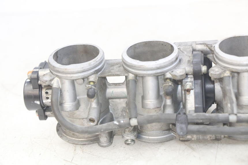 photo de INIEZIONE YAMAHA YZF R1 1000 (2007 - 2008) - Zoom sui componenti