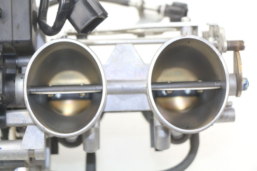 photo de INIEZIONE KAWASAKI Z ABS 750 (2007 - 2013) - Primo piano tecnico