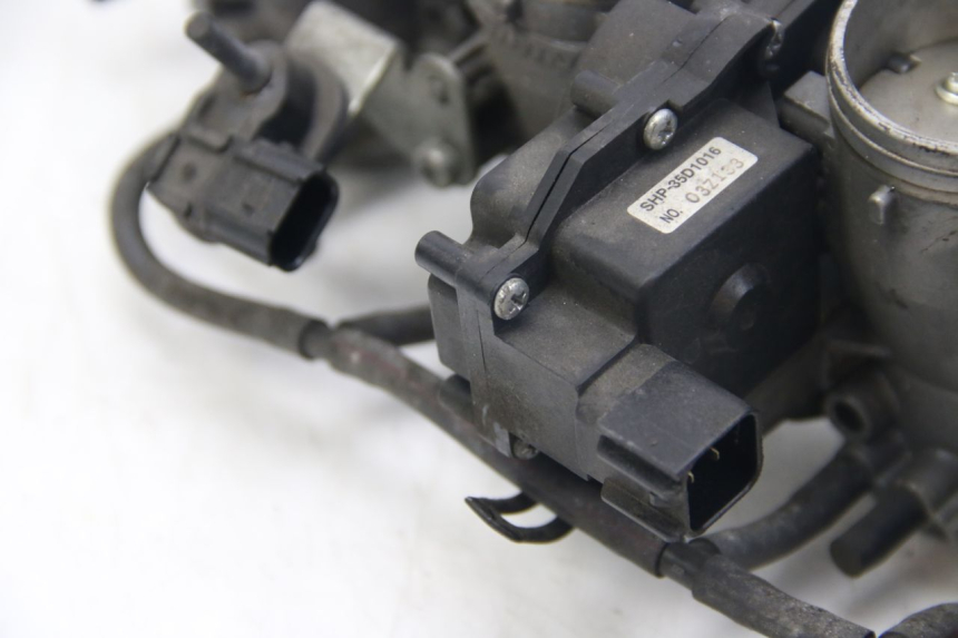 photo de INIEZIONE KAWASAKI Z ABS 1000 (2014 - 2020) - Primo piano tecnico