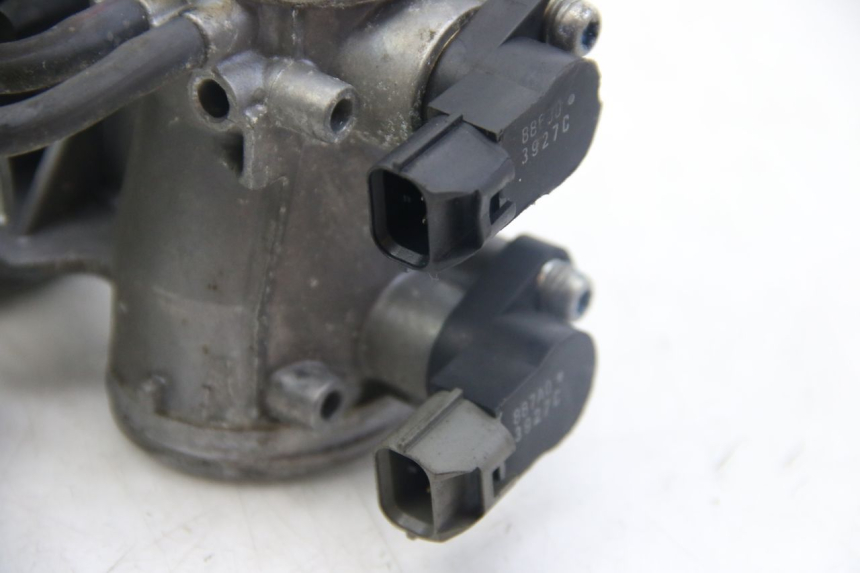 photo de INIEZIONE KAWASAKI Z ABS 1000 (2014 - 2020) - Stato della superficie e materiale