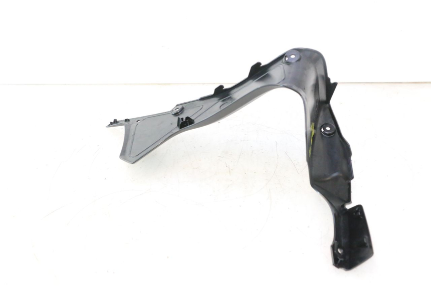 photo de INTERNA CUPOLINO DESTRO YAMAHA FZ8 800 (2010 - 2016) - Stato della superficie e materiale
