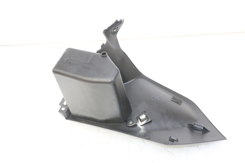 photo de INTERNA CUPOLINO DESTRO HONDA NTV DEAUVILLE ABS 700 (2007 - 2016) - Primo piano tecnico