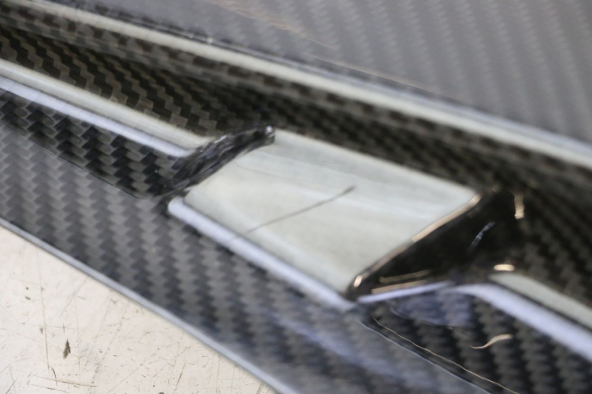 photo de INTERNA CUPOLINO DESTRO BMW S RR ABS S1000RR 1000 (2015 - 2018) - Dettaglio del componente