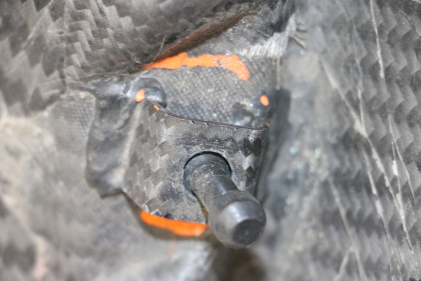 photo de INTERNA CUPOLINO DESTRO BMW S RR ABS S1000RR 1000 (2015 - 2018) - Primo piano tecnico