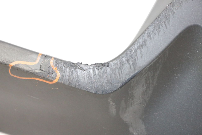 photo de INTERNA CUPOLINO DESTRO YAMAHA XMAX X-MAX 125 (2021 - 2025) - Zoom sui componenti