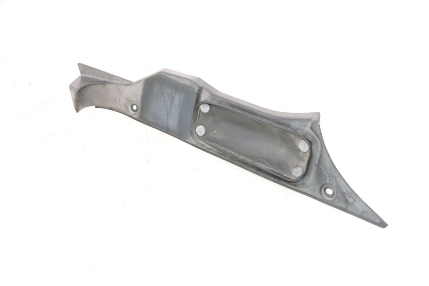 photo de INTERNA CUPOLINO SINISTRO KAWASAKI GPX F ZX750F 750 (1986 - 1990) - Dettaglio del componente