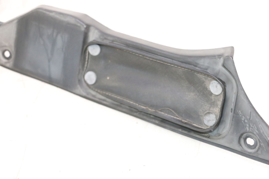 photo de INTERNA CUPOLINO SINISTRO KAWASAKI GPX F ZX750F 750 (1986 - 1990) - Zoom sullo stato d'uso