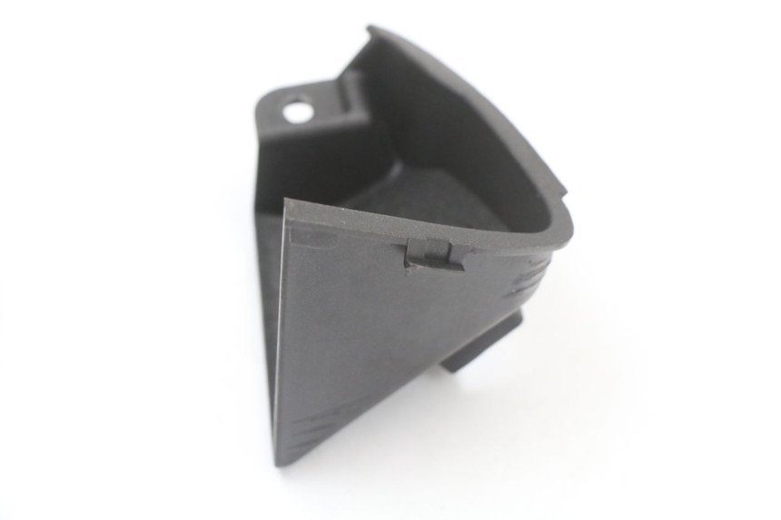 photo de INTERNA CUPOLINO SINISTRO PIAGGIO X10 125 (2012 - 2017) - Zoom sullo stato d'uso