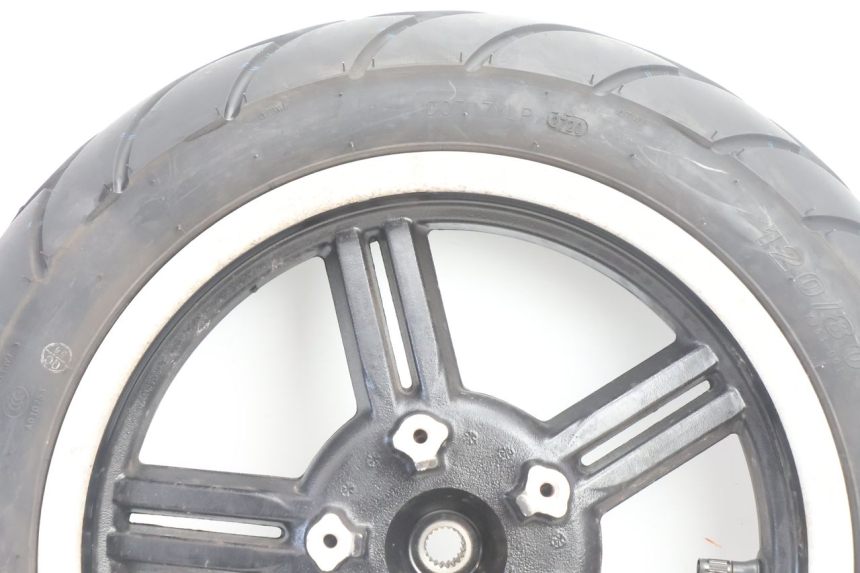 photo de CERCHIO POSTERIORE E PNEUMATICO KYMCO AGILITY CITY 16P 125 (2015 - 2024) - Dettaglio del componente