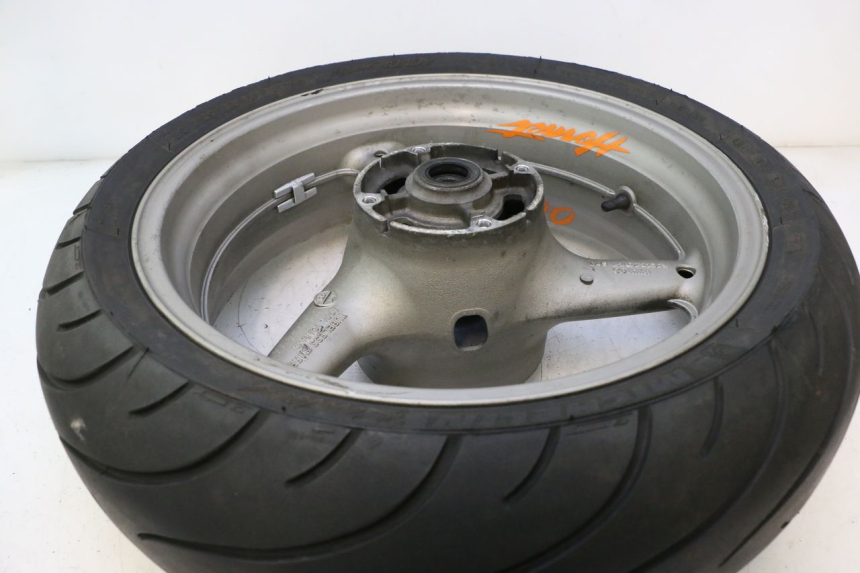 photo de CERCHIO POSTERIORE E PNEUMATICO HONDA CB F HORNET 600 (2005 - 2006) - Ricambio usato controllato