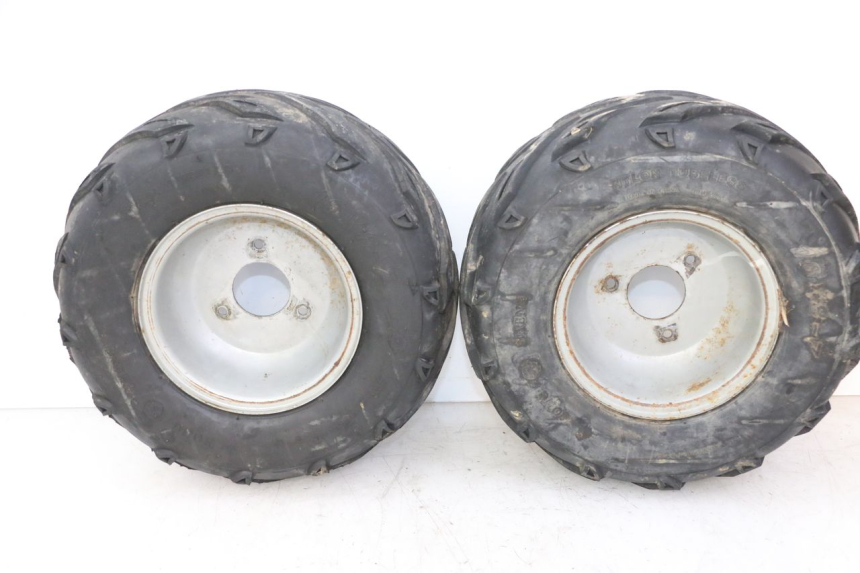 photo de CERCHIO POSTERIORE E PNEUMATICO SPEEDY DELUXE 125 - Vista d'insieme del prodotto