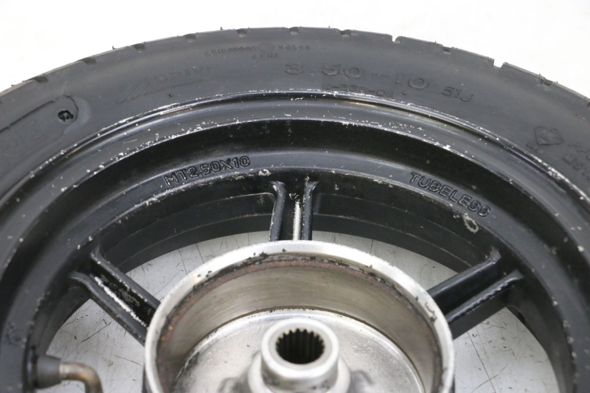 photo de CERCHIO POSTERIORE E PNEUMATICO LONGJIA DIGITA 4T 50 (2019 - 2022) - Vista d'insieme del prodotto