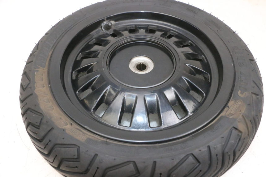 photo de CERCHIO POSTERIORE E PNEUMATICO PEUGEOT DJANGO 4T 50 (2014 - 2019) - Stato della superficie e materiale