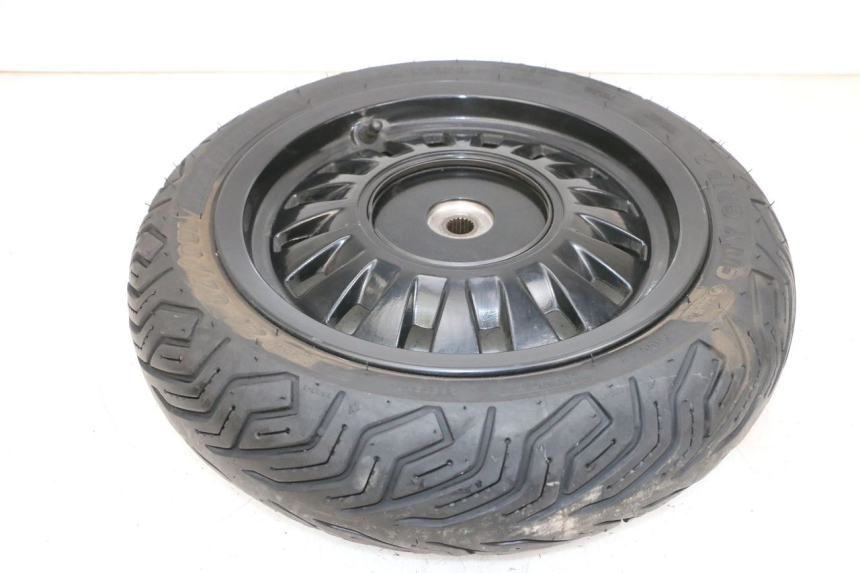 photo de CERCHIO POSTERIORE E PNEUMATICO PEUGEOT DJANGO 4T 50 (2014 - 2019) - Marcature e riferimenti originali