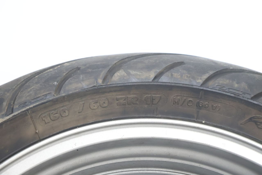 photo de CERCHIO POSTERIORE E PNEUMATICO KAWASAKI ER-6 ER6 N 650 (2005 - 2009) - Zoom sui componenti