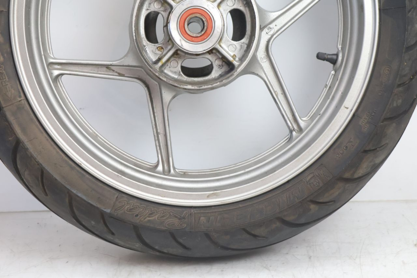 photo de CERCHIO POSTERIORE E PNEUMATICO KAWASAKI ER-6 ER6 N 650 (2005 - 2009) - Stato della superficie e materiale