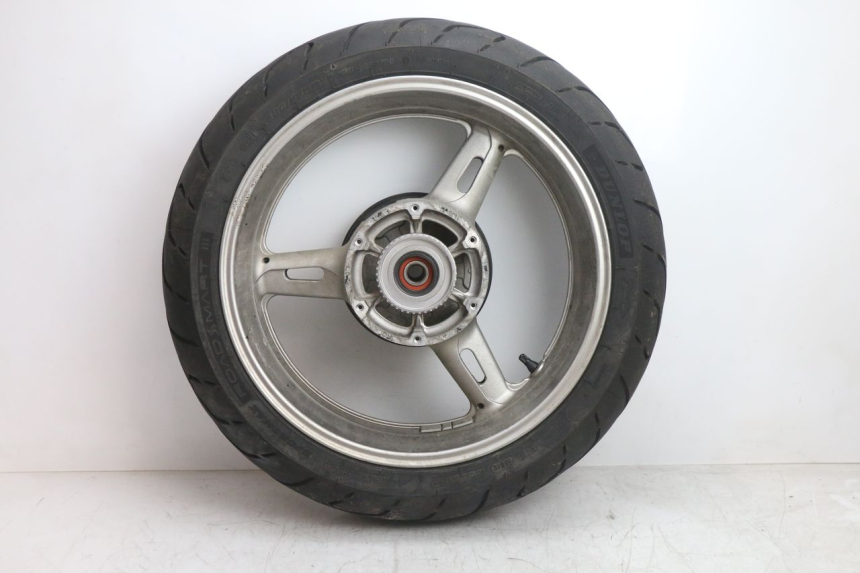 photo de CERCHIO POSTERIORE E PNEUMATICO YAMAHA FJR 1300 (2001 - 2005) - Vista principale