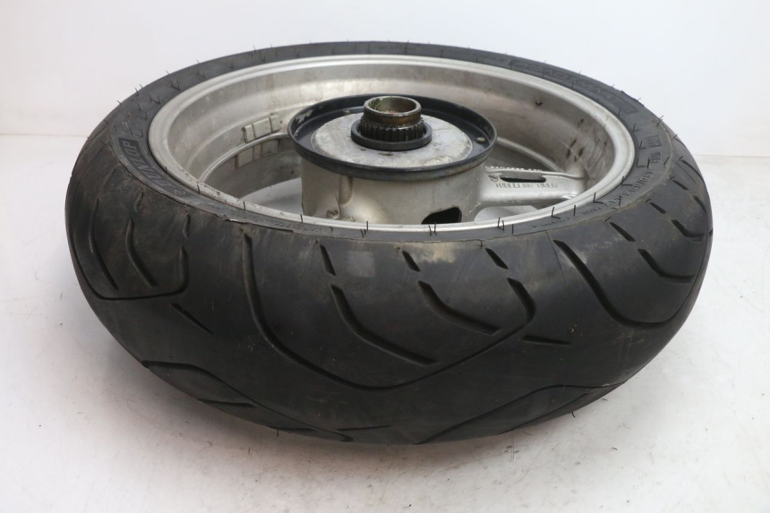 photo de CERCHIO POSTERIORE E PNEUMATICO YAMAHA FJR 1300 (2001 - 2005) - Ricambio usato controllato