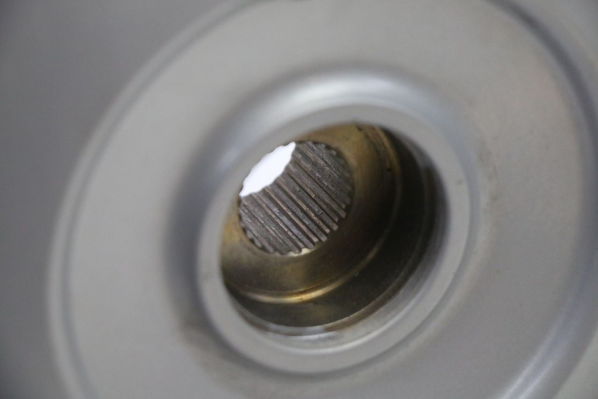 photo de CERCHIO POSTERIORE E PNEUMATICO PIAGGIO FLY 2T 50 (2004 - 2017) - Vista d'insieme del prodotto