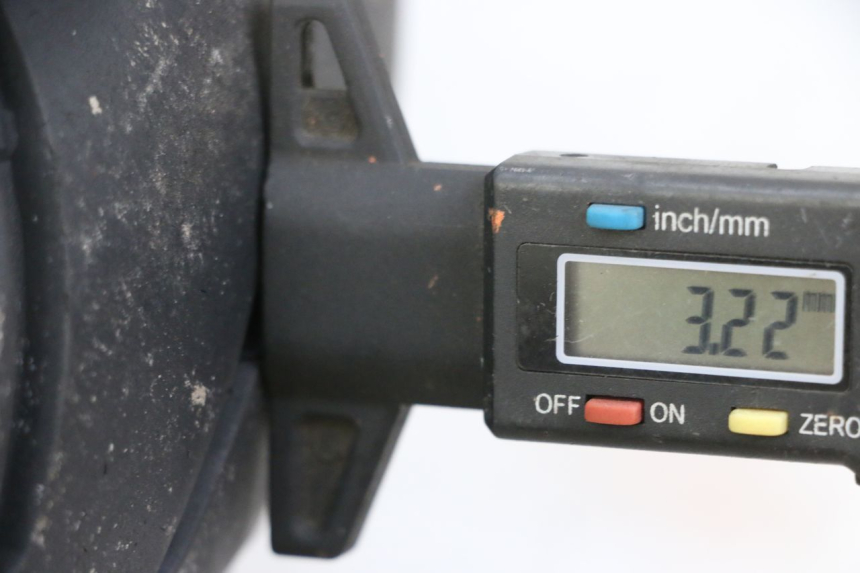 photo de CERCHIO POSTERIORE E PNEUMATICO PIAGGIO FLY 4T 50 (2013 - 2017) - Dettaglio del componente