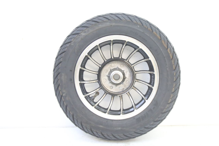 photo de CERCHIO POSTERIORE E PNEUMATICO VENESI FLY RETRO 4T 50 (2020 - 2025) - Vista d'insieme del prodotto