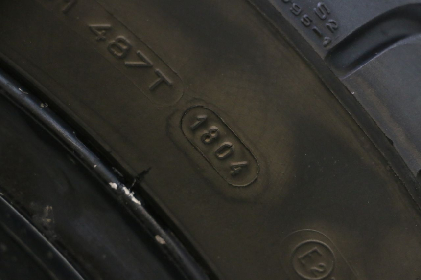 photo de CERCHIO POSTERIORE E PNEUMATICO KAWASAKI GPX F ZX750F 750 (1986 - 1990) - Dettaglio del componente