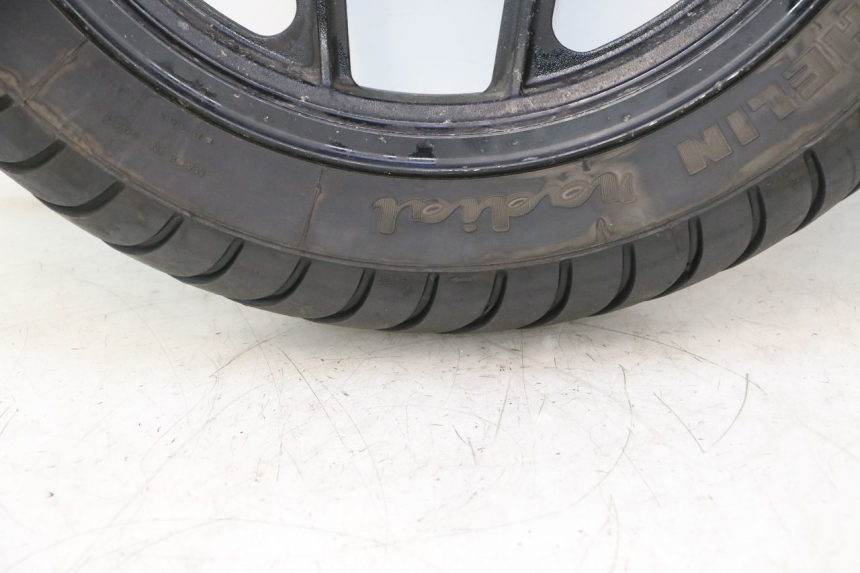 photo de CERCHIO POSTERIORE E PNEUMATICO KAWASAKI GPX F ZX750F 750 (1986 - 1990) - Angolazione alternativa